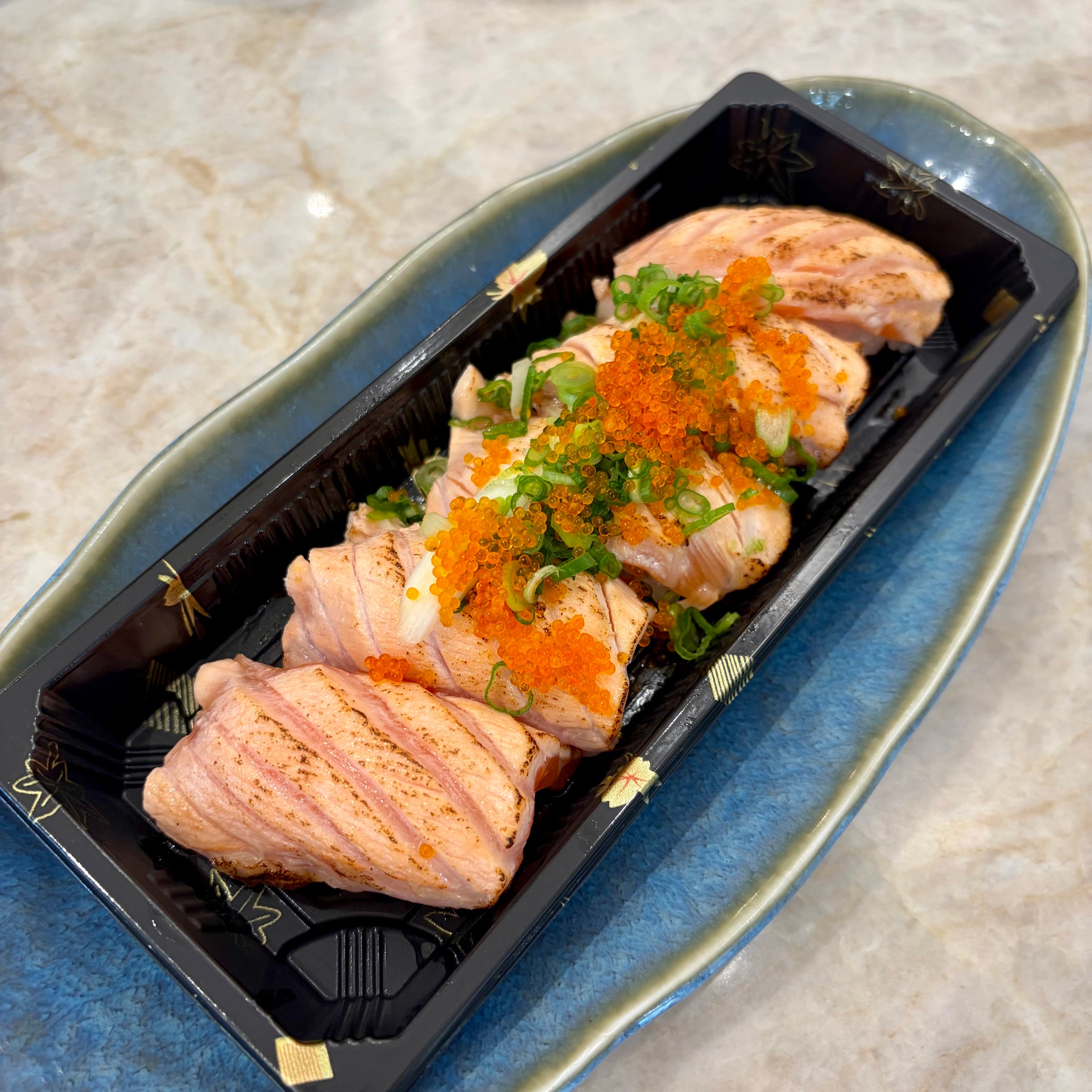 Salmon Aburi | Ebiko